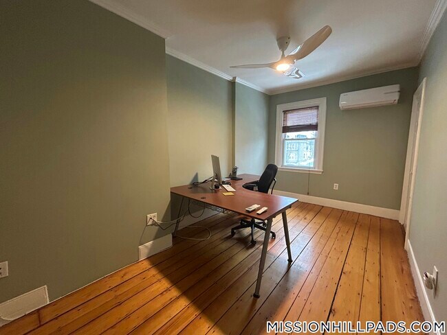 Building Photo - 1 Pickering Ave