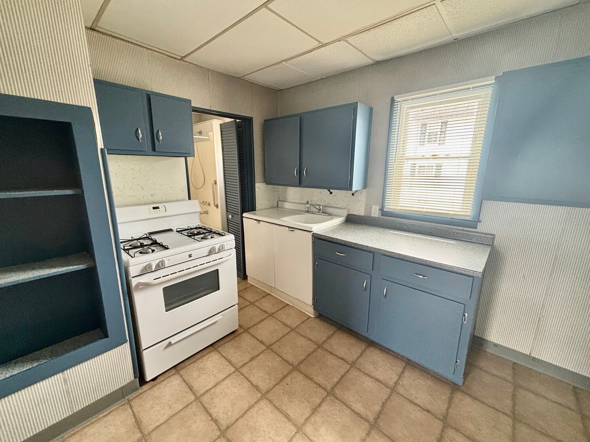 Building Photo - 158 16th St NW