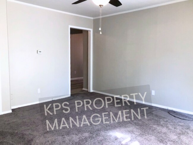 Building Photo - 1151 Richmond S