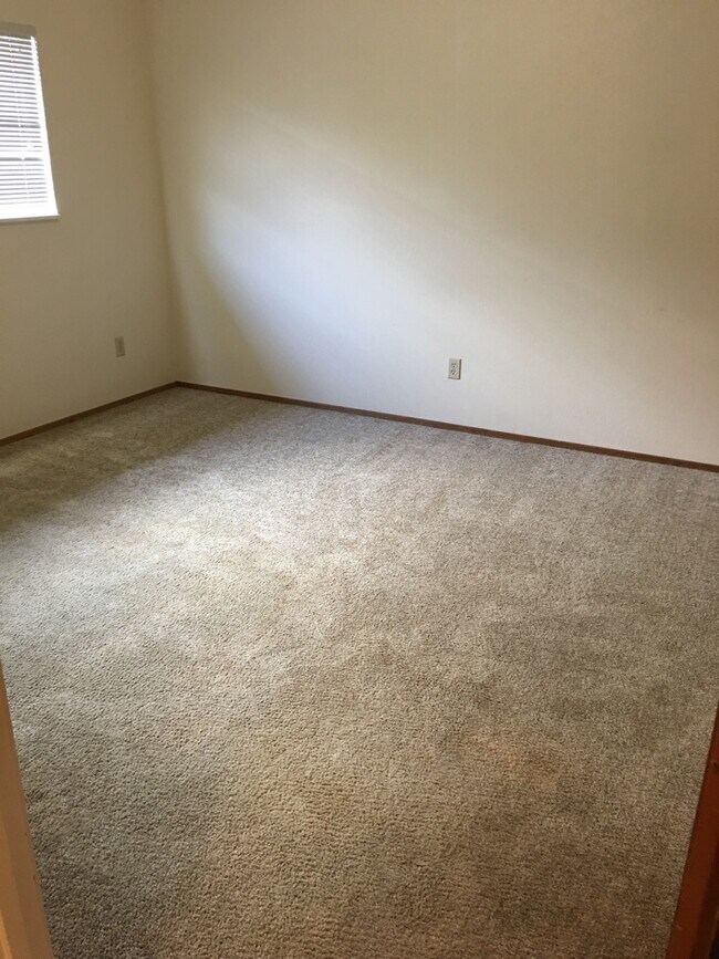 Building Photo - 023