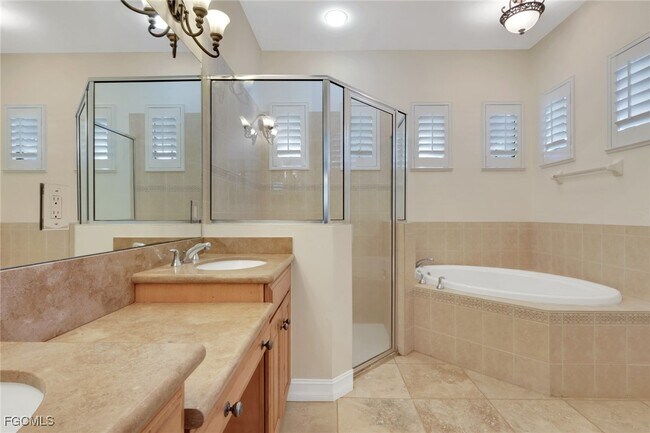 Building Photo - 12500 Fairmont Dr