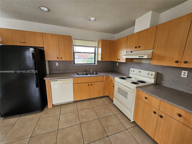Building Photo - 4149 SW 52nd St