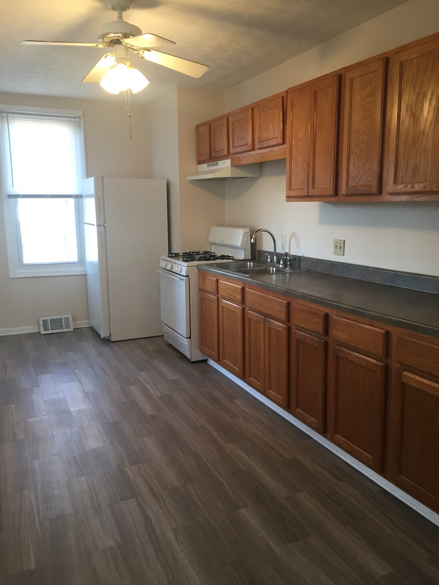 kitchen - 83 Church st