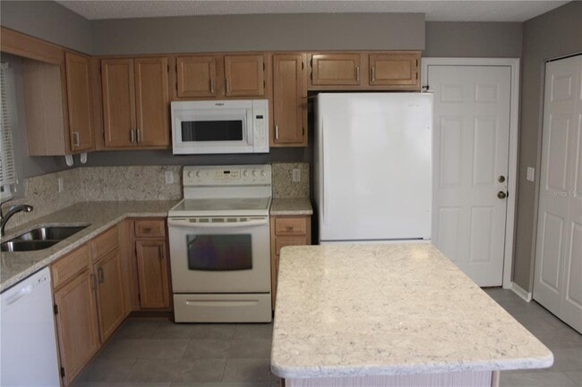 Building Photo - 1507 Lantana Ct