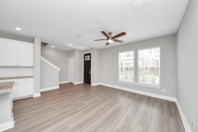 Building Photo - 5300 Berkeley Knl Cir