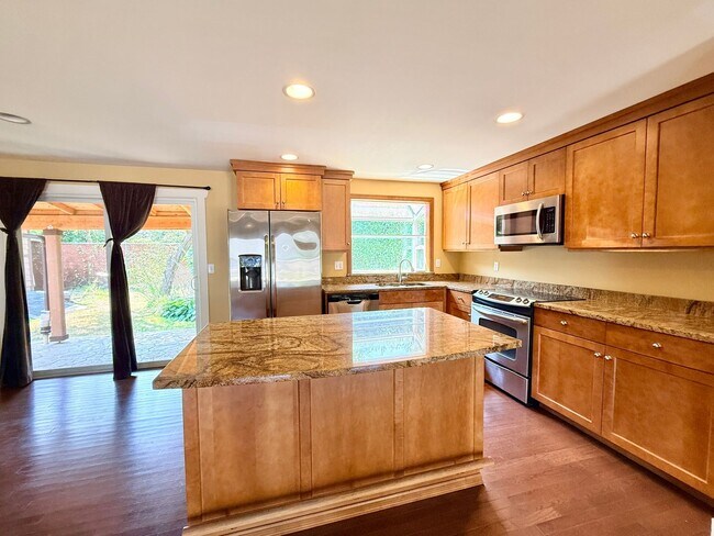 Building Photo - Updated 3BR Rambler | RV/Boat Parking | Gardener’s Backyard