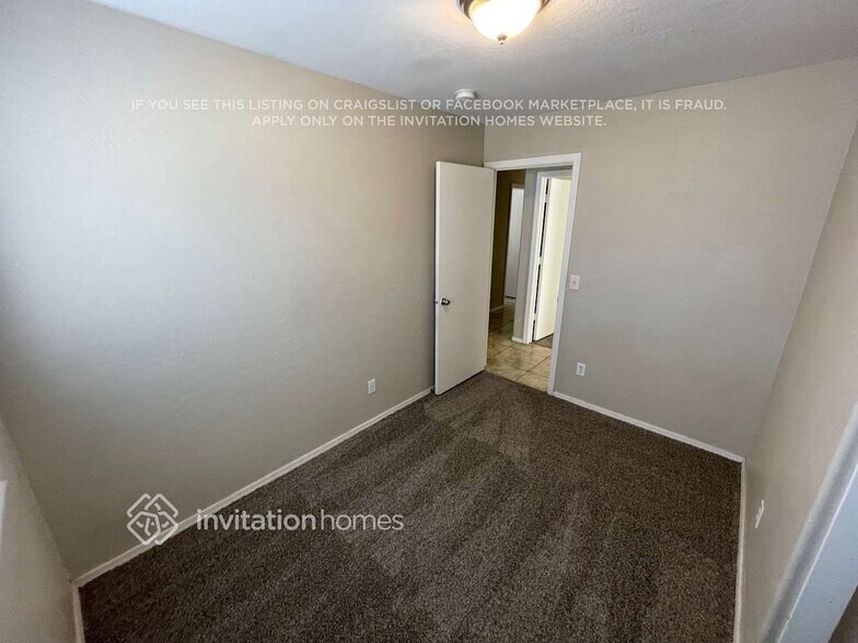 Building Photo - 1309 W Mohave St
