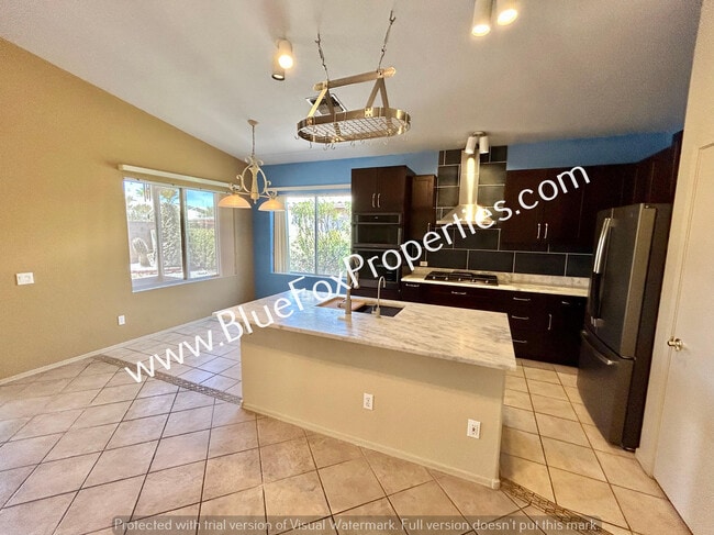 Building Photo - 9035 N Silver Moon Way