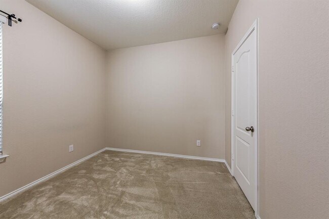 Building Photo - 1113 Arbor Acres Loop