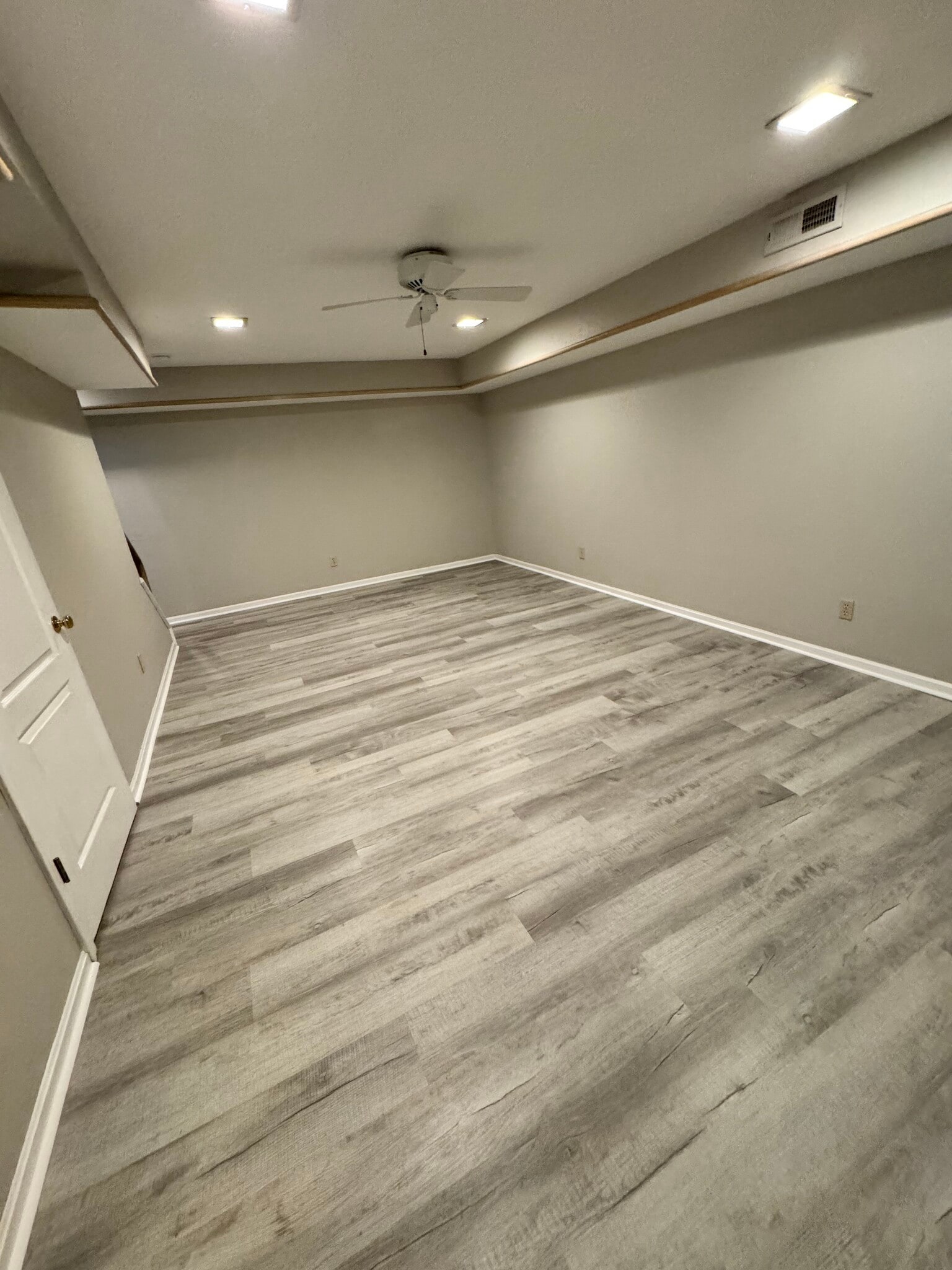 Building Photo - 301 Bluegrass Ave