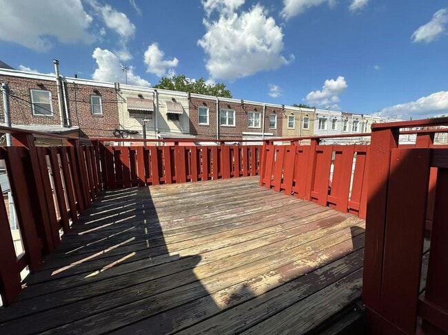 Building Photo - 3B1B House with Huge Deck near Sports Comp...