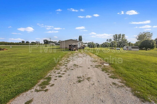 Building Photo - 11024 W 525 N