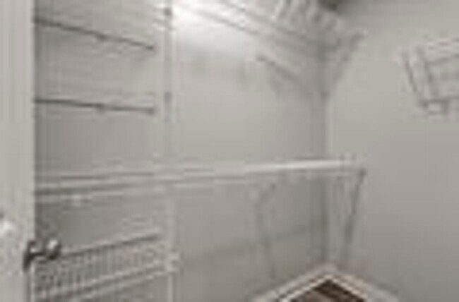 Building Photo - 7191 Seagraves Ct