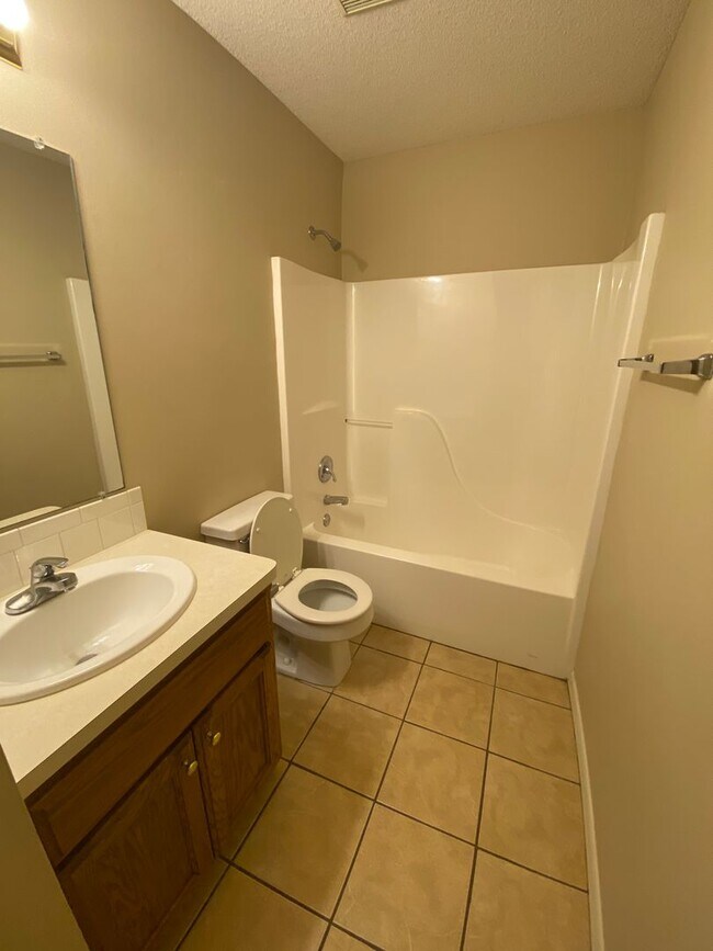 Building Photo - 1818 Wilder Ln