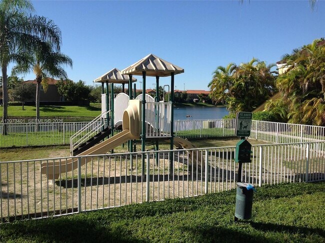 Building Photo - 8580 SW 212th St