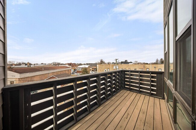 Building Photo - 8917 Grant Ave