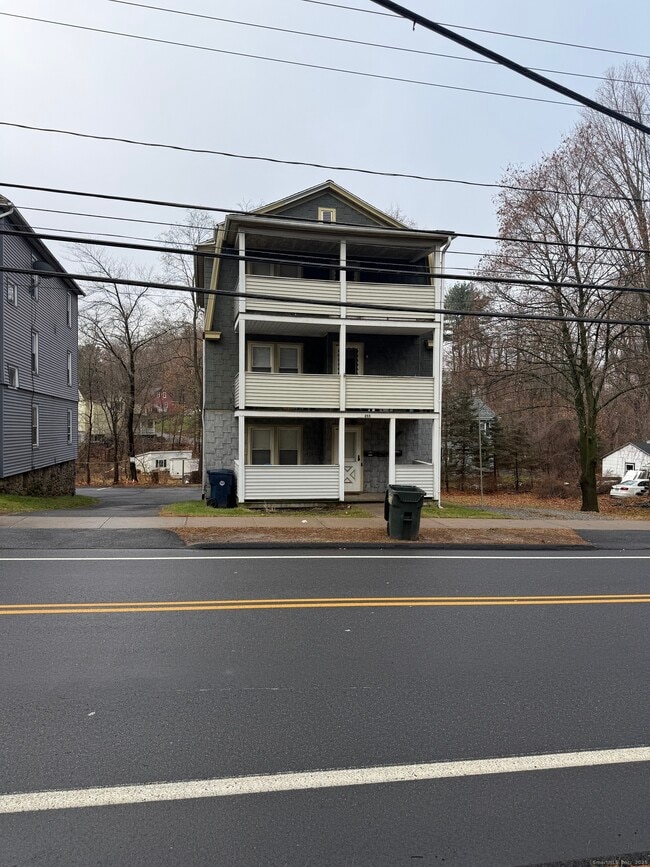 Building Photo - 255 Main St