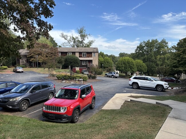 Building Photo - 176 Kinloch Ct