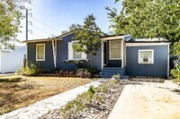 Building Photo - 210 Harwood Dr