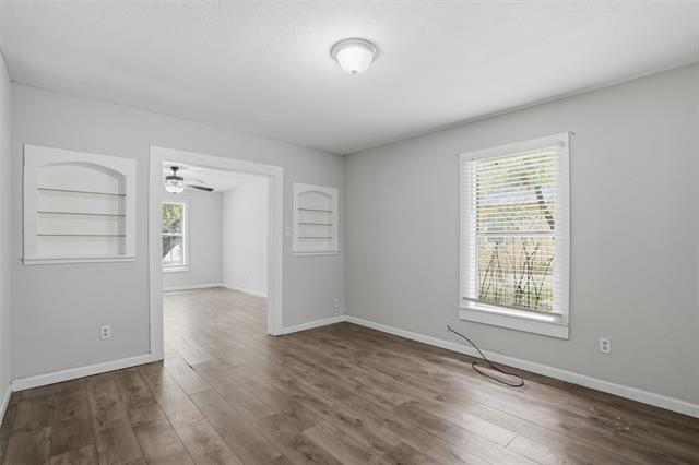 Building Photo - 507 E Heron St