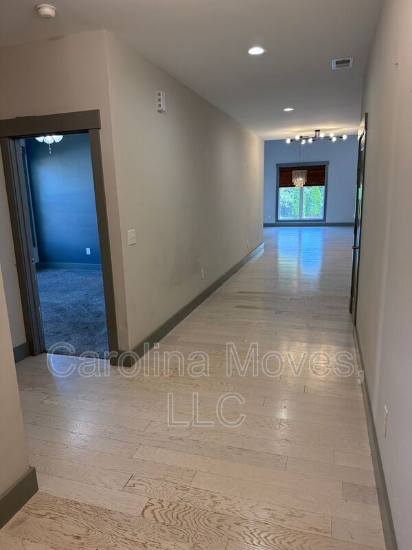 Building Photo - 2452 Fews Bridge Rd