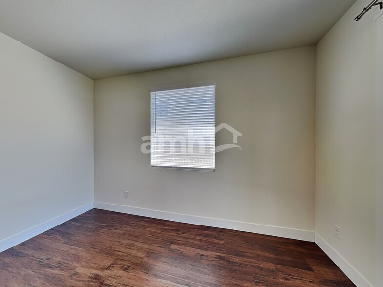 Building Photo - 5045 W White Ash Ct