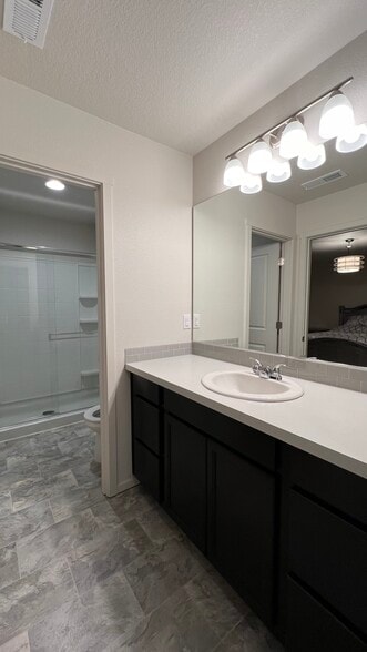 Master bedroom sink - 720 NE 138th Pl