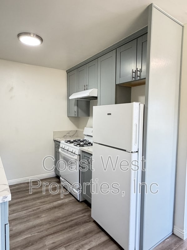 Building Photo - 1618 1/2 Reed Avenue