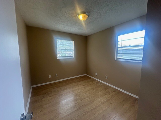 Building Photo - 3/2 Westside home with large yard