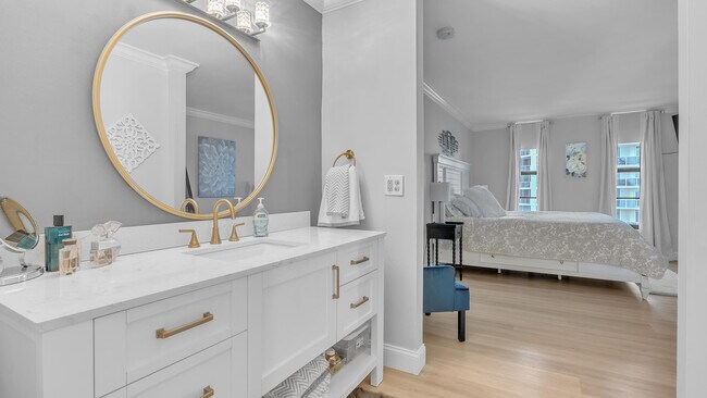 Building Photo - 1000 S Ocean Blvd