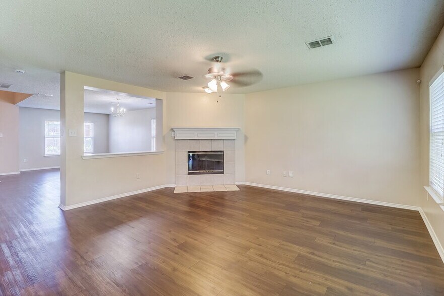 Building Photo - 7606 Tin Cup Dr