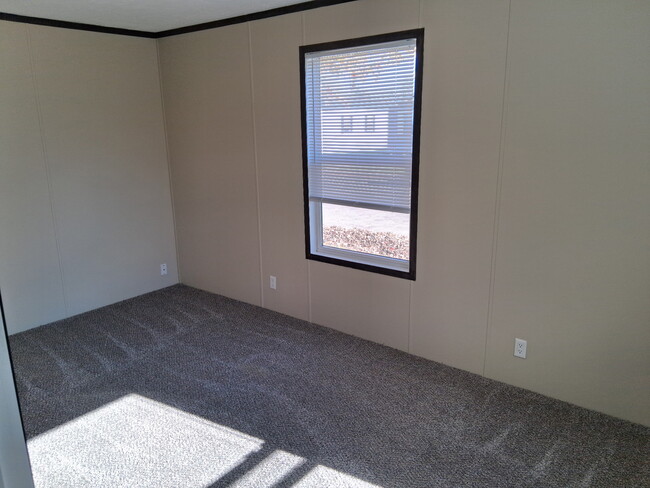 Building Photo - 6040 Georgia