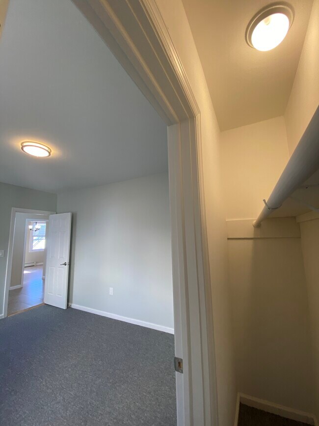 Building Photo - 1445 Concord Pl
