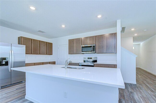 Building Photo - 32463 Weathered Oak Dr