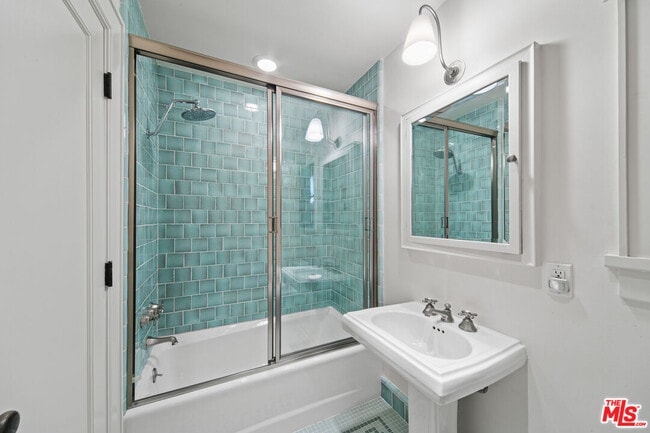 Building Photo - 24542 Malibu Rd