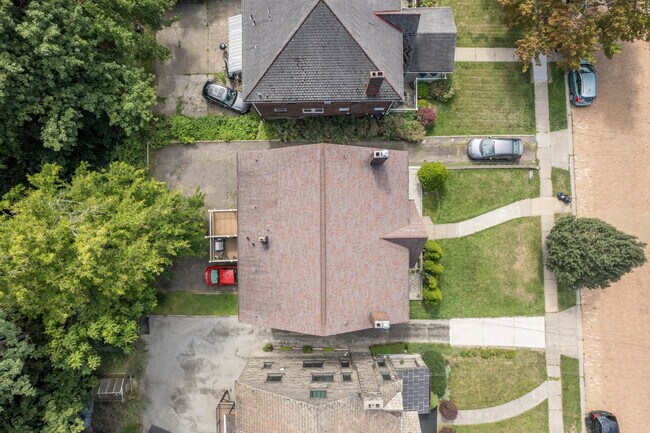 Building Photo - 161 Morrison Dr