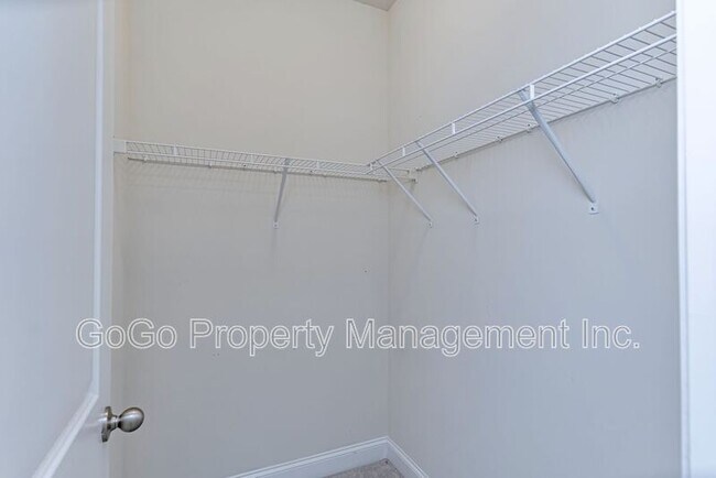 Building Photo - 110 Northwild Dr
