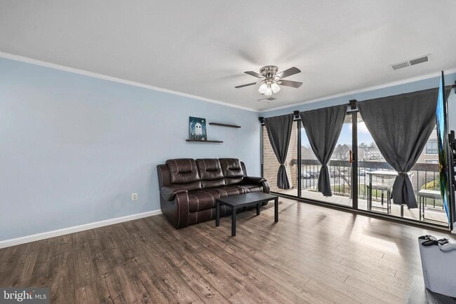 Building Photo - 549 Florida Ave