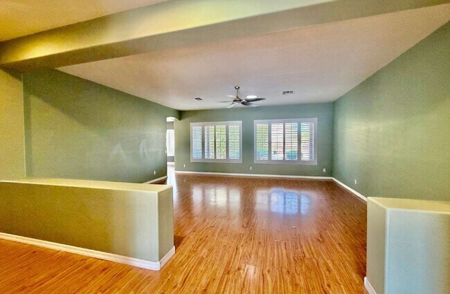 Building Photo - 5916 W Fetlock Trail