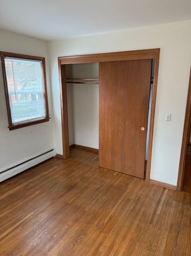 Primary Photo - 1001/15 East 66th St.