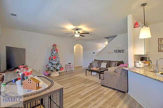 Building Photo - 1104 Marne Blvd