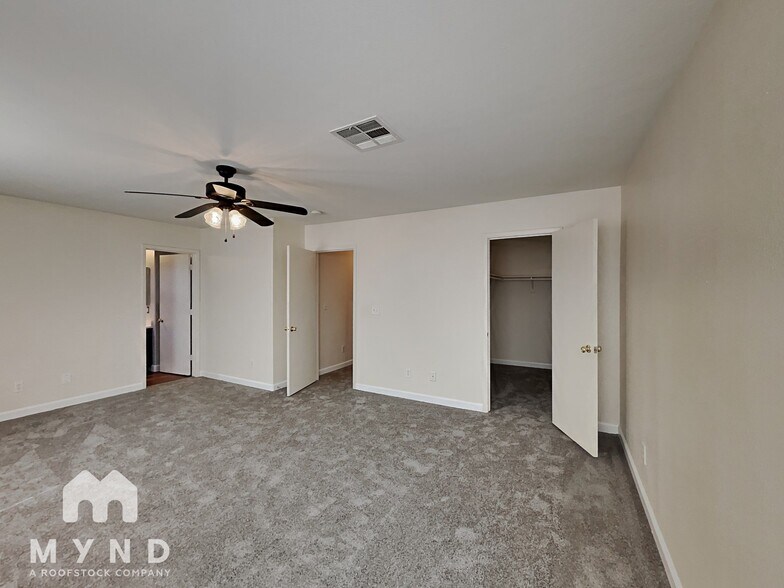Building Photo - 10269 Free Spirit St
