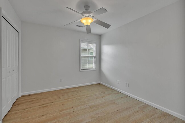 Building Photo - Surf City Home for Rent!