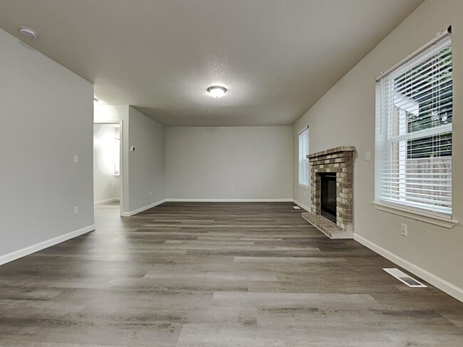 Building Photo - 4314 Maricite St SE