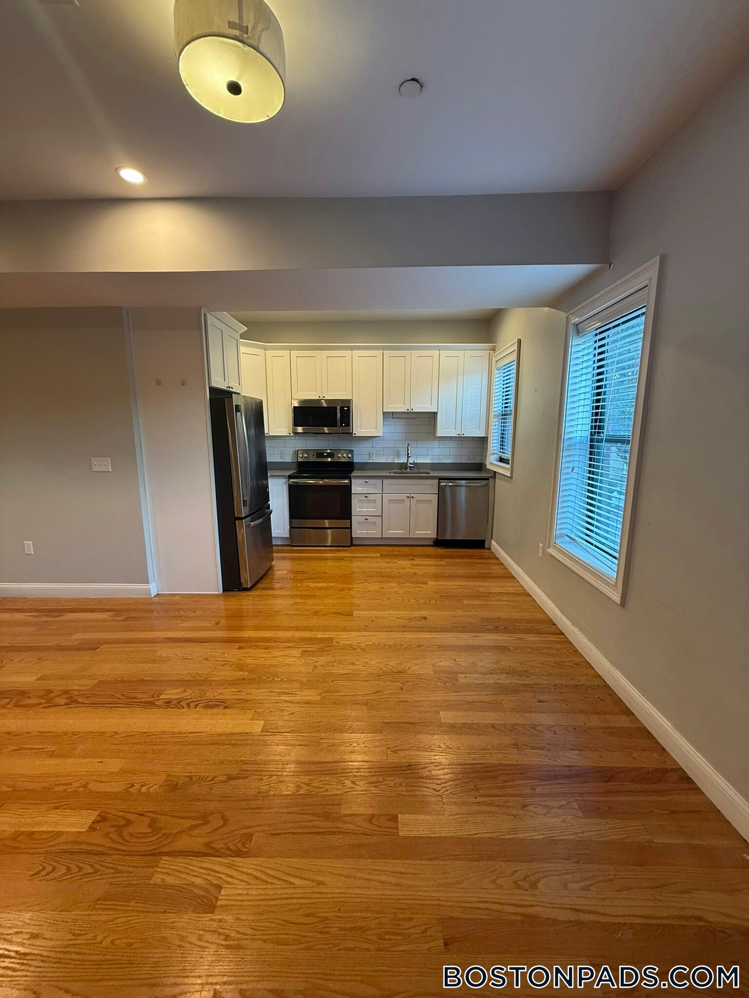 Building Photo - 151-153 Meridian St.