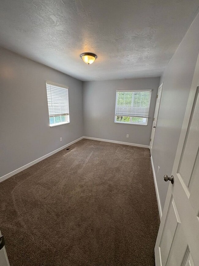 Building Photo - 7097 Longitude Ln