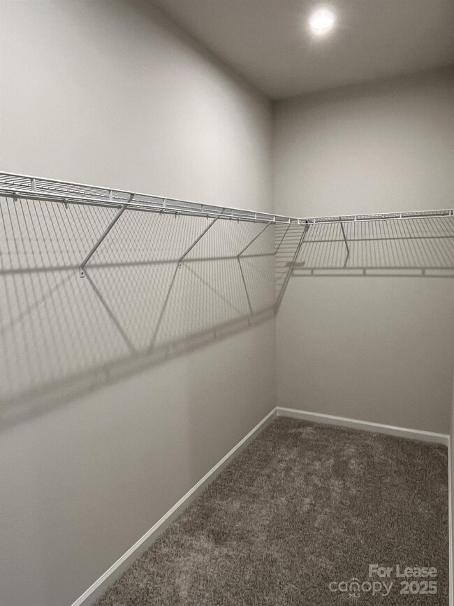 Building Photo - 3159 Hutton Gdns Ln