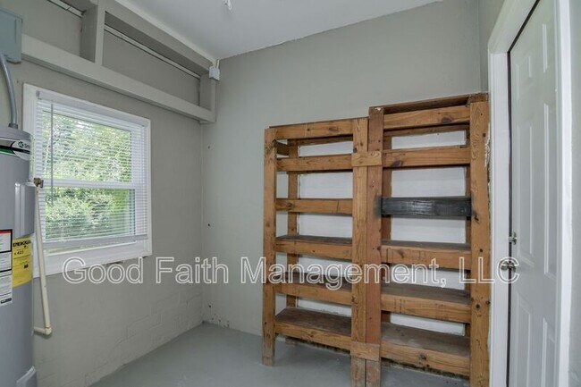 Building Photo - 2507 Elderberry Dr