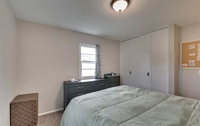 Building Photo - Coming Soon! Bright & Spacious 3 Bed Home with Finished Basement & Huge Backyard