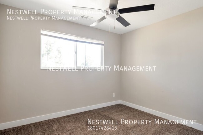 Building Photo - FREE 1ST MONTH'S RENT - Remodeled 2-bed Un...